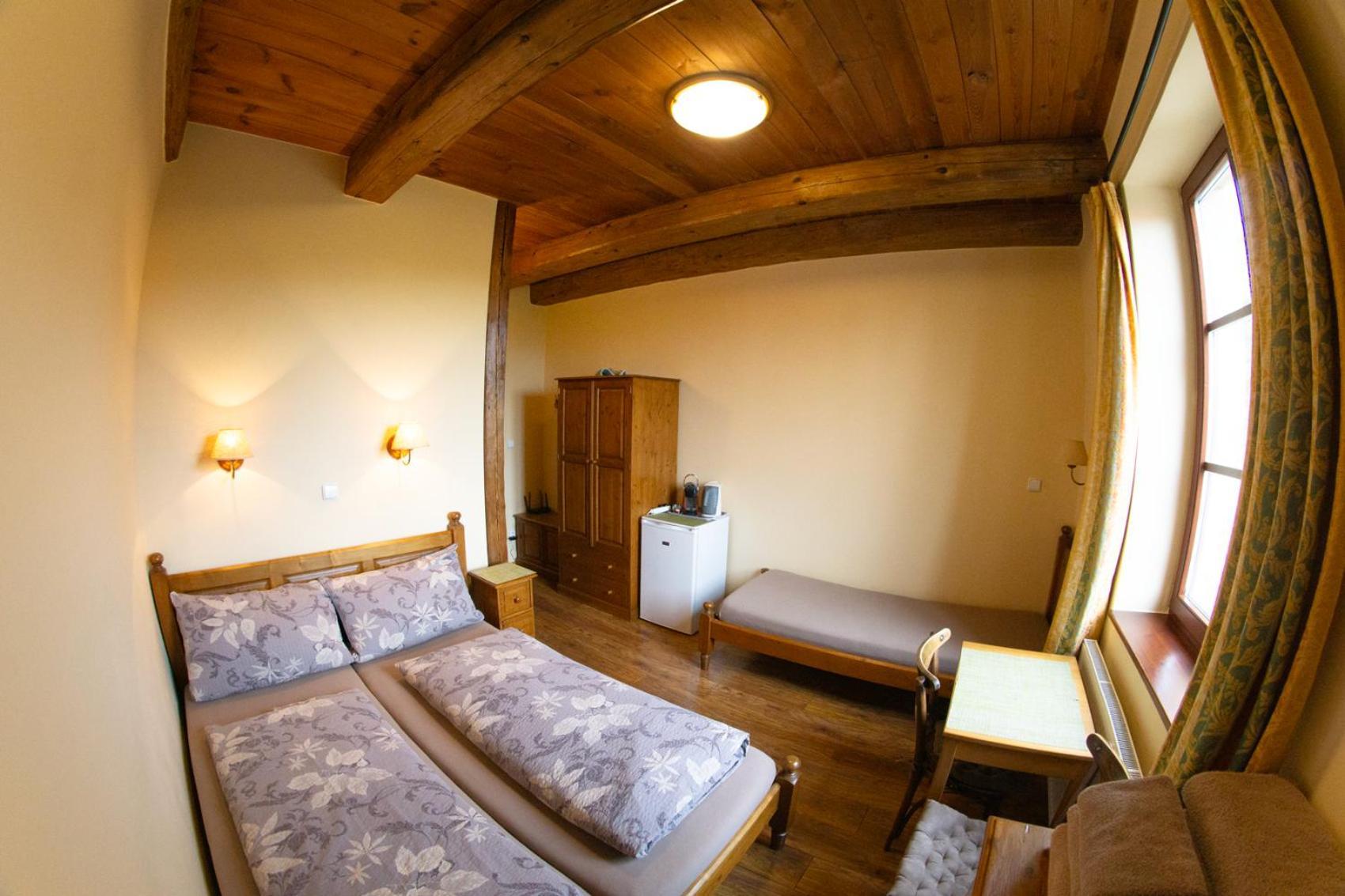 Hotel Stary Dum à Cernosice Extérieur photo
