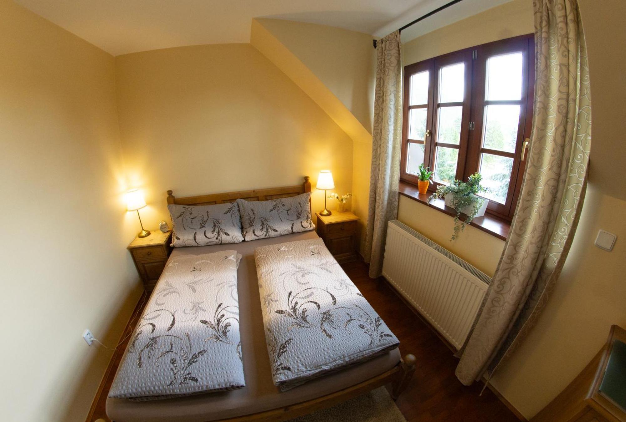 Hotel Stary Dum à Cernosice Extérieur photo